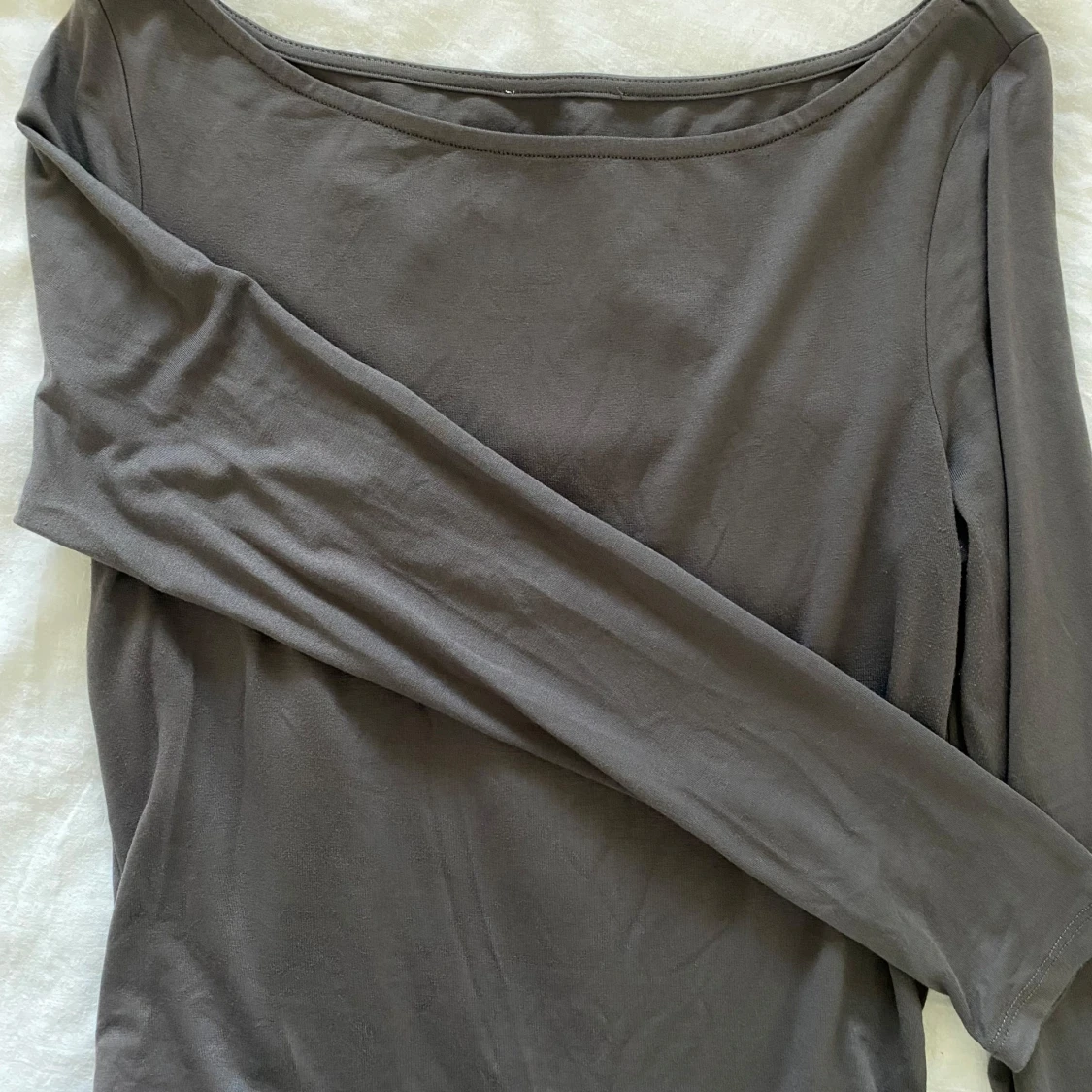 Grå långärmad topp - 2