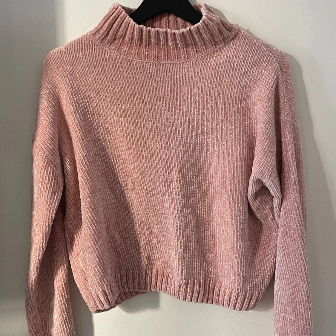 Rosa stickad turtleneck från Pull & Bear - 1