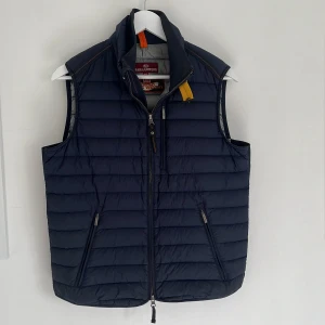 P.J.S parajumpers super lightweight - Grymt skick, storlek S, passar till allt, 