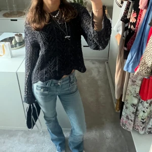 Zara Stickad Tröja - Så fin och trendig tröja från Zara i storlek XS