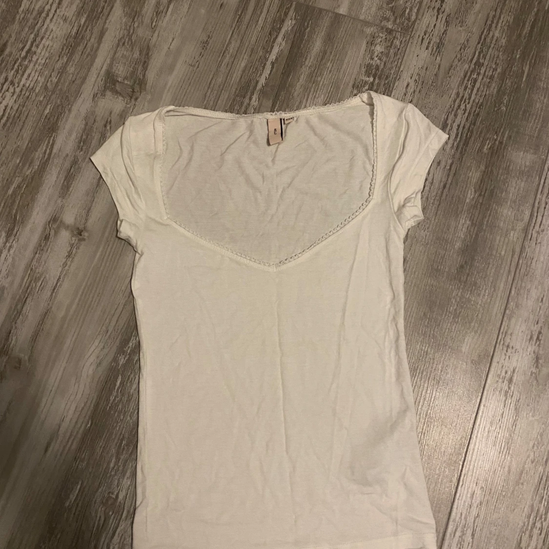 Vit kortärmad topp med spets - 2