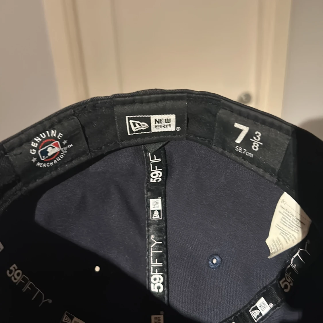 Mörkblå keps från New Era - 3