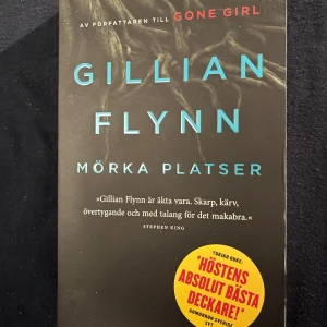 Pocketbok - En deckare ”mörka platser” av Gillian Flynn