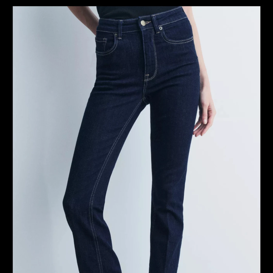 Mörkblå bootcut jeans - 1