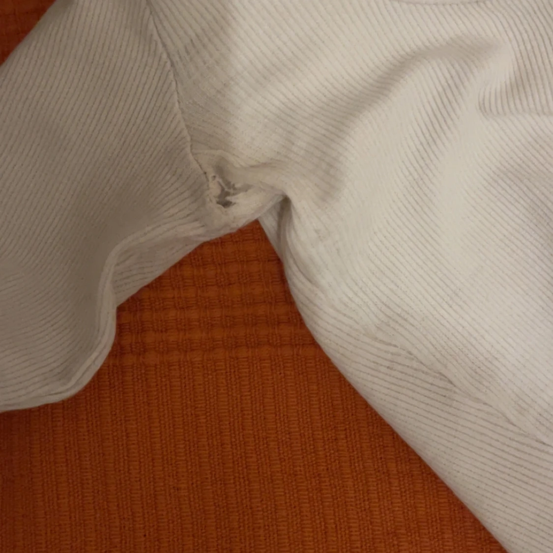 Vit ribbad långärmad topp - 4