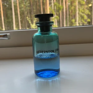 Louise Vuitton afternoonswim - Säljer en 50/100ml afternoonswim. Nypris ligger på 3500kr, mitt pris är 1699kr.