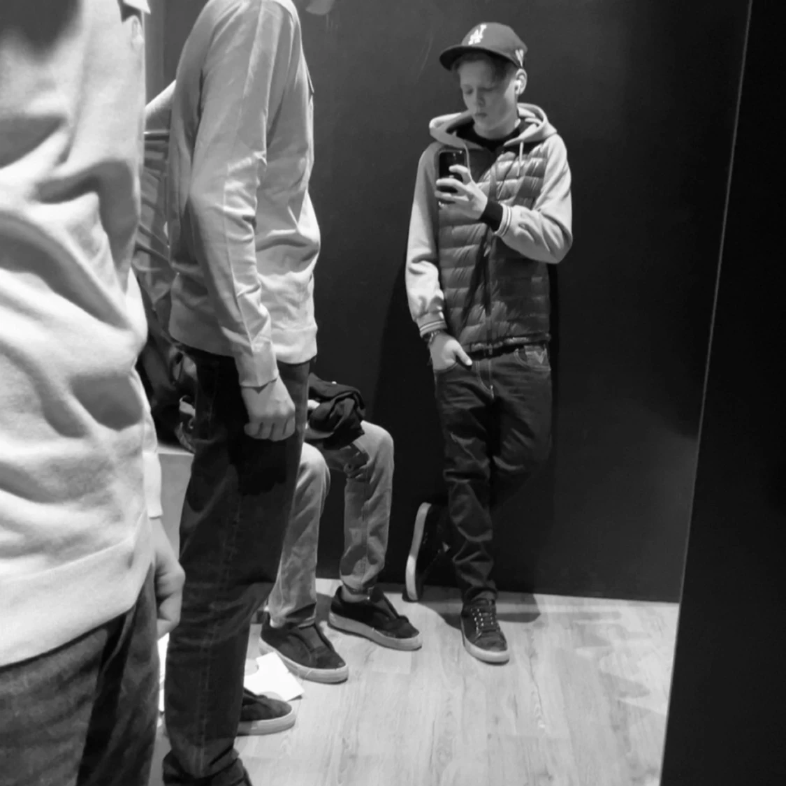 Grå cardigan från Herno  - 92