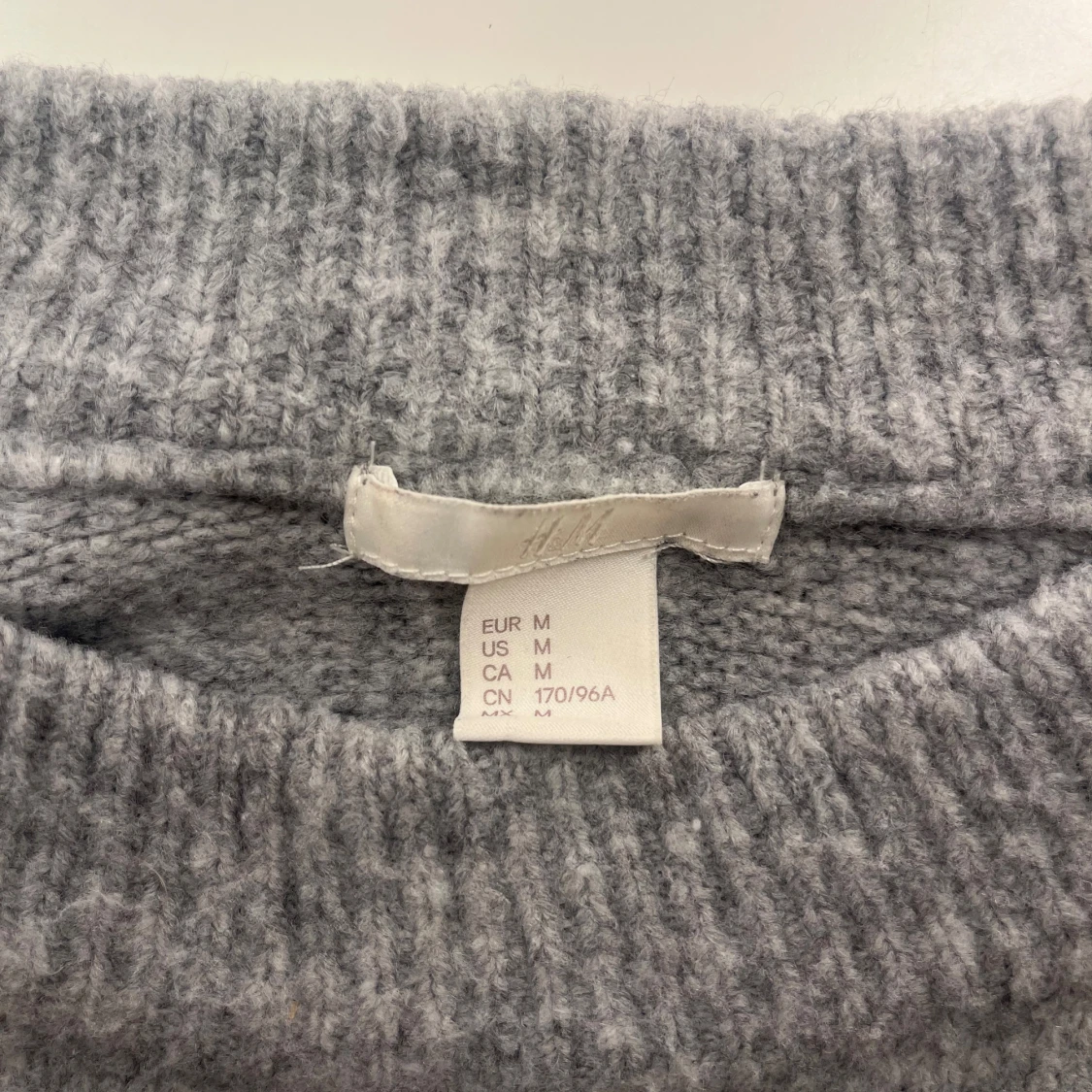Grå stickad tröja från H&M - 2