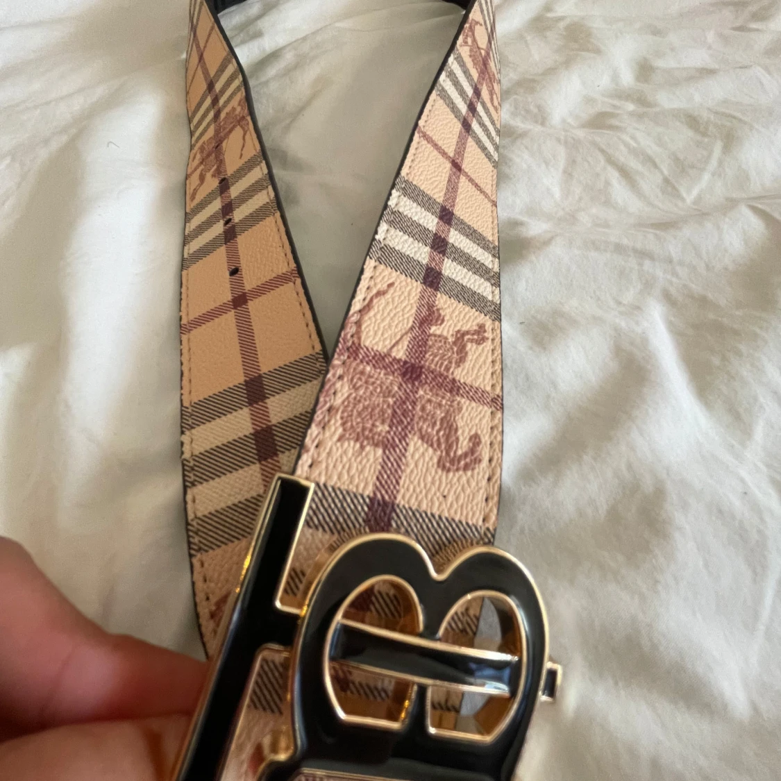 Burberrry bälte helt nytt hållgörare ingår - 1