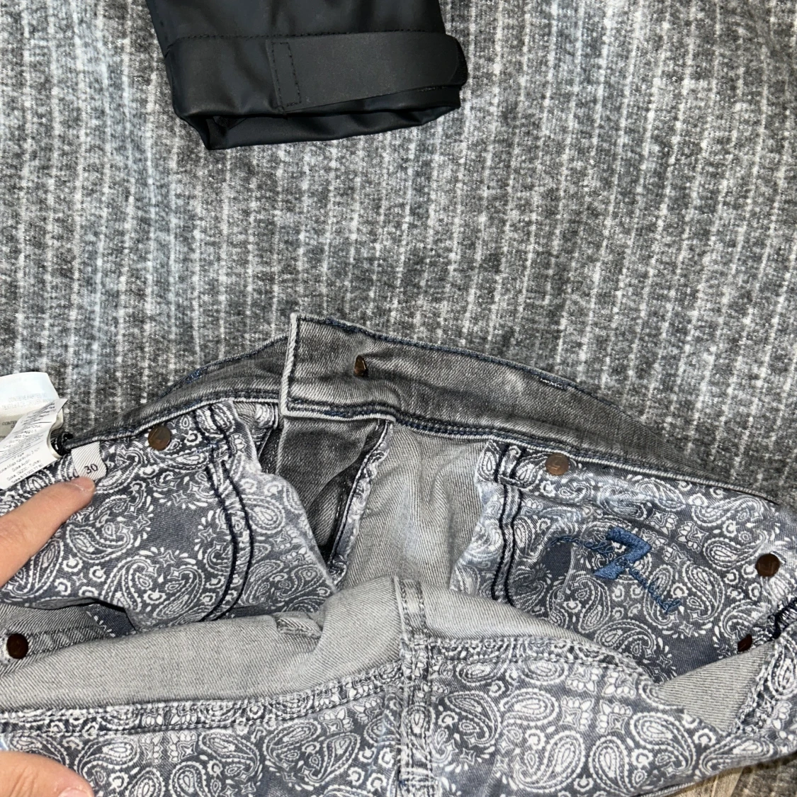 Grå  slim fit/ regular  jeans från 7 For All Mankind - 2