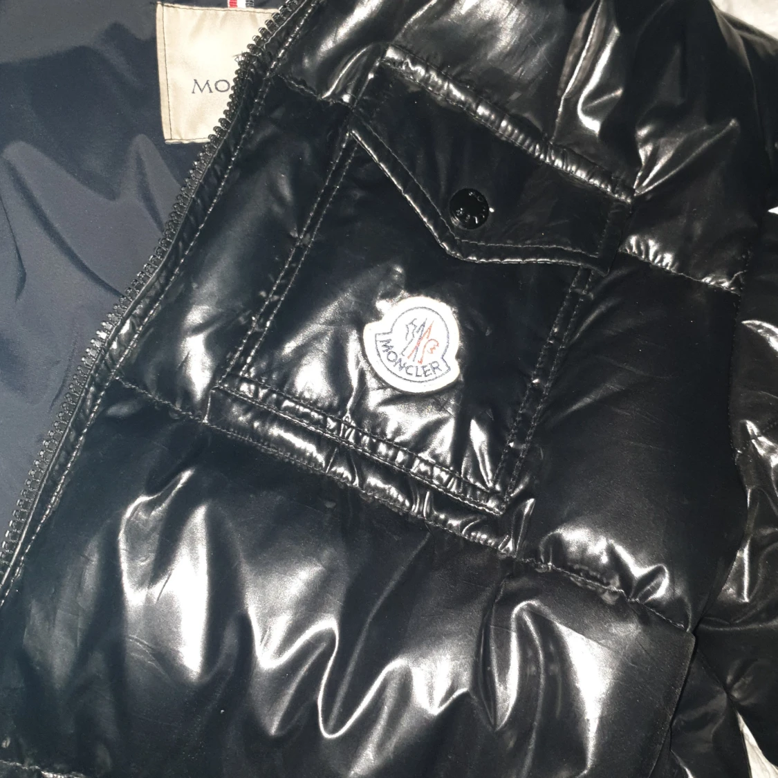 Svart pufferjacka från Moncler - 3