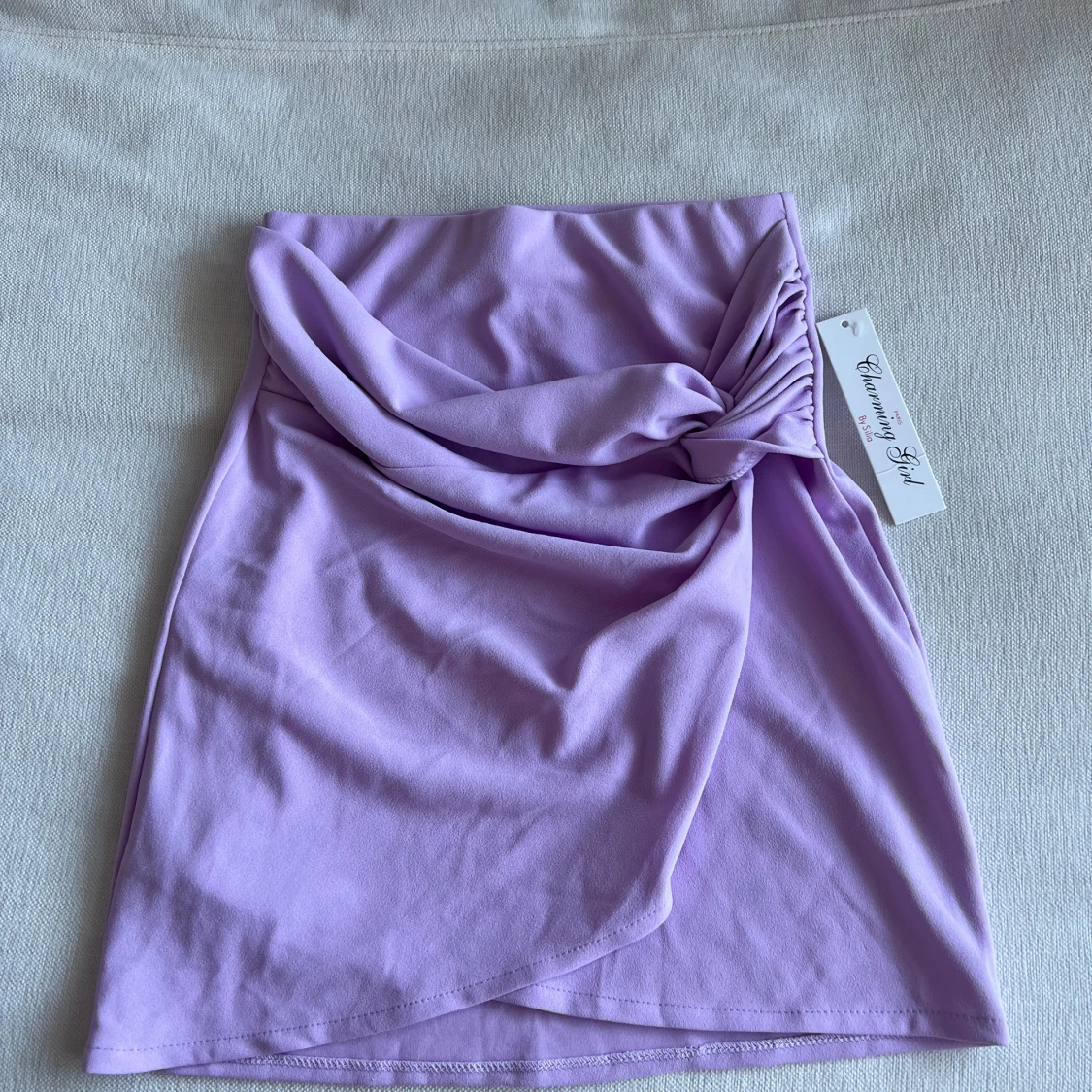 Ljuslila omlottkjol från Charming Girl