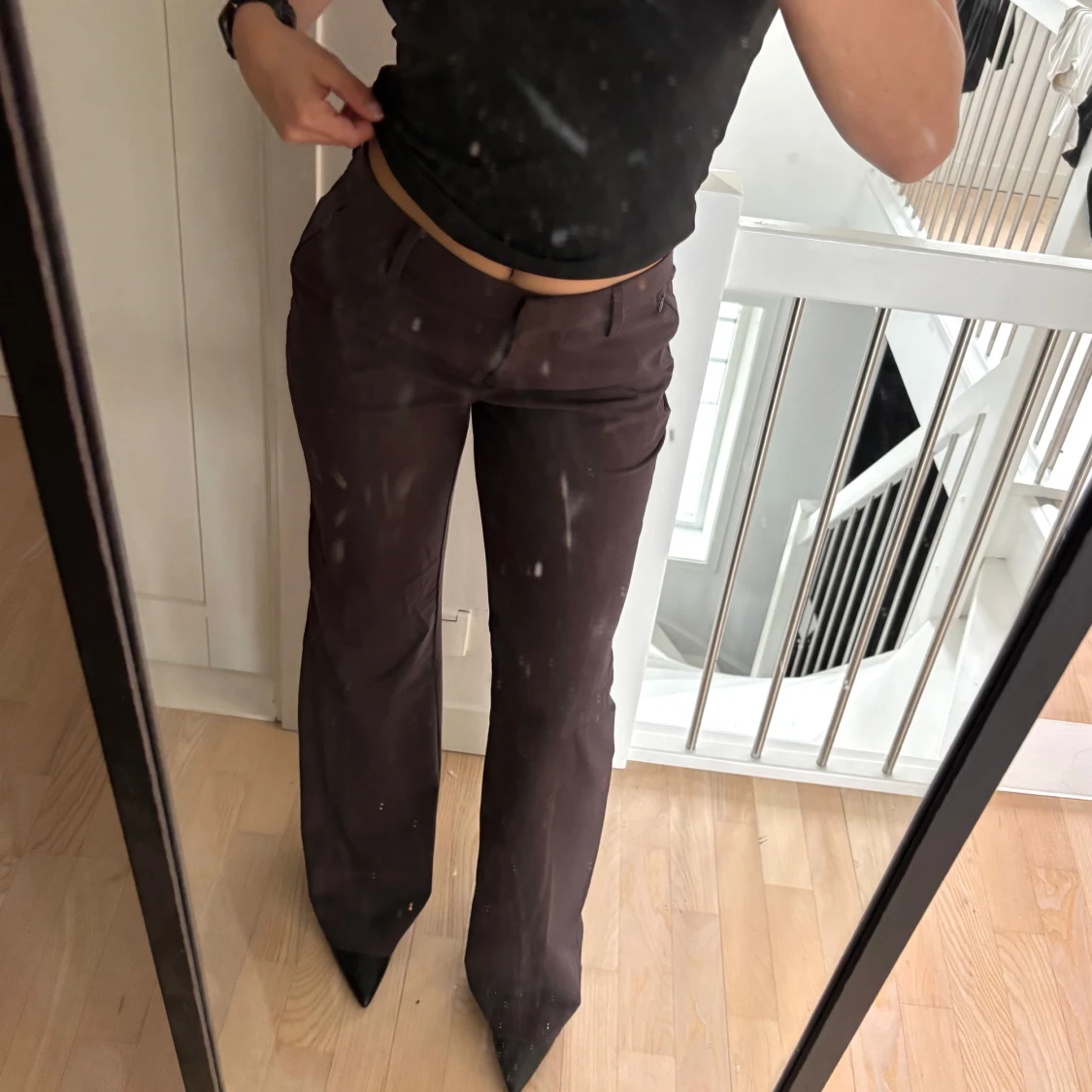 Bruna lågmidjade kostymbyxor