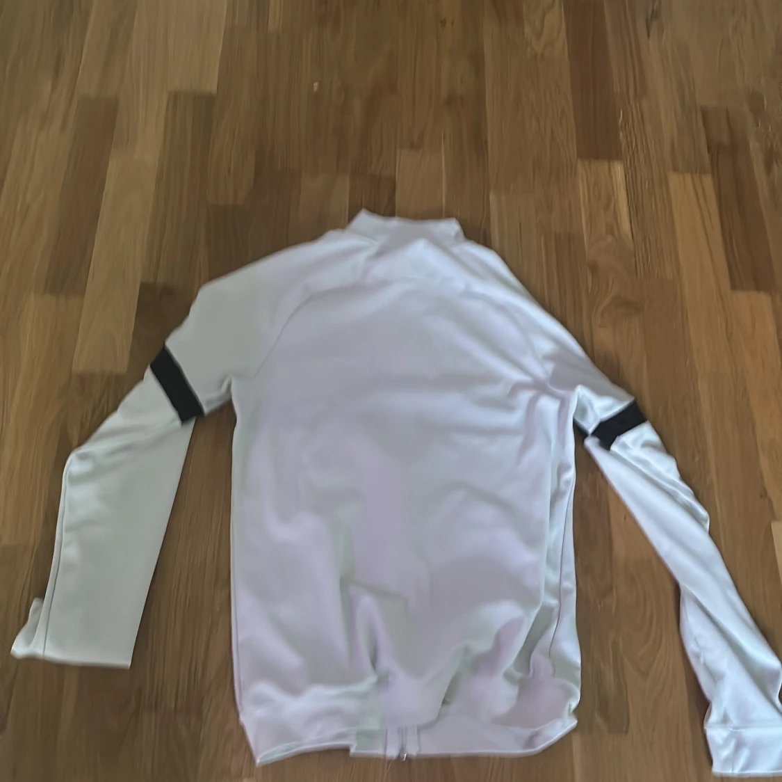 Vit kofta från nike - 1