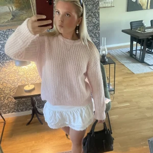 Ljus rosa stickad  - Super söt stickad tröja perfekt nu till hösten!!