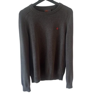 MORRIS TRÖJA  - Morris tröja - Storlek XS - Mycket fint skick - hör av er vid minsta fundering // Deluxecloset 