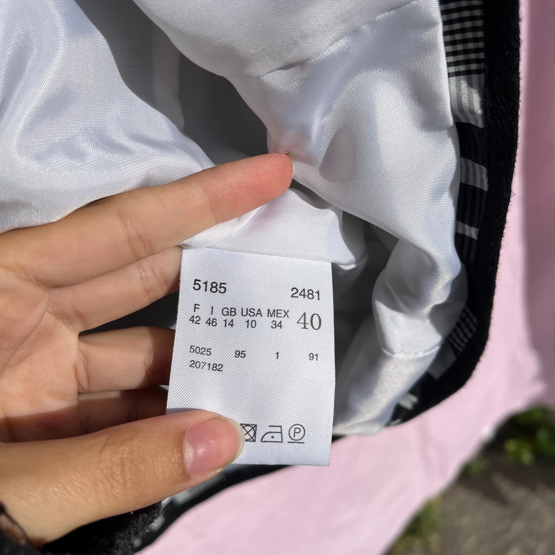 Rutig svartvit kavaj från Betty Barclay - 3