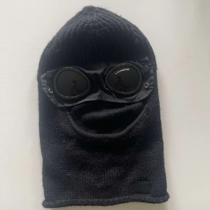 C.P Company mask - Säljer en använd C.P Company mask STRL UNISIZE🚚📦