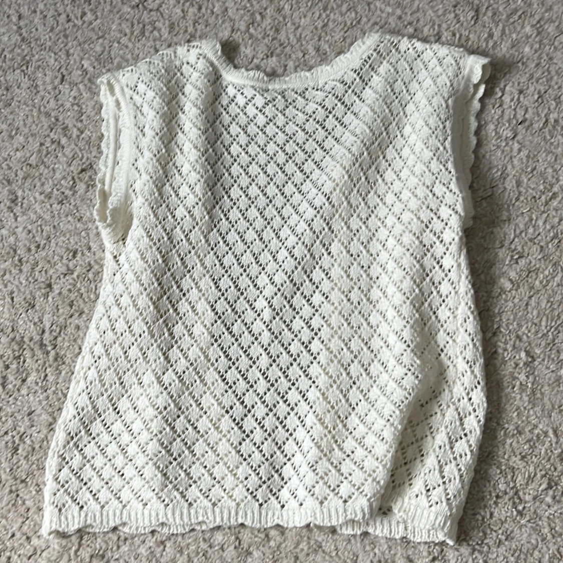 Vit stickad bolerotopp med spetskant - 2