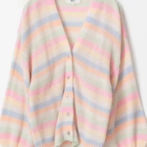 Pastellrandig kofta från Gina Tricot - Strl S, säljer för 260❤️ från ginatrico 