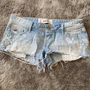 Hollister shorts - Midjemått 37cm