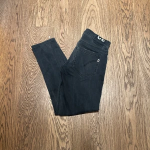 Dondup George W32 - Snygga Dondup George Waist: 32