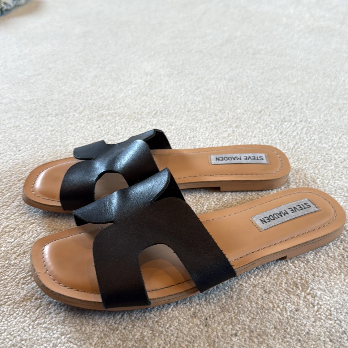 Svarta sandaler från Steve Madden - 1