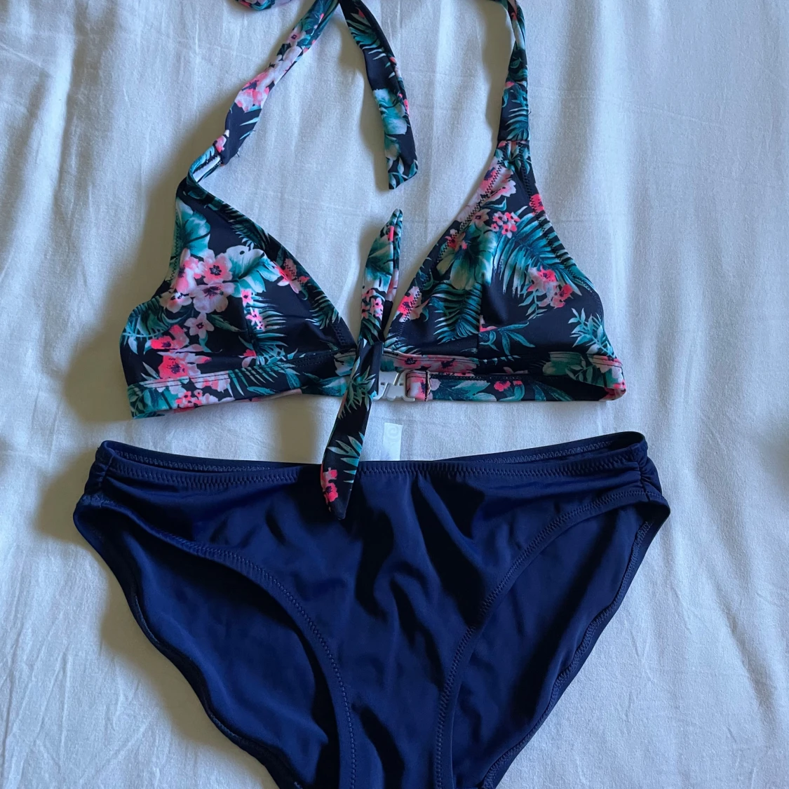 Blommig bikini från O Beach, marinblå - 1