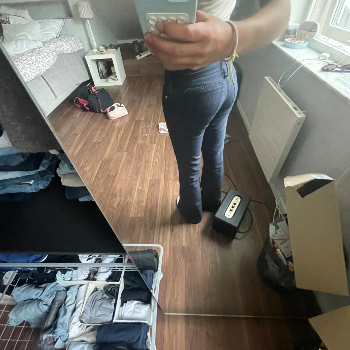Mörkblåa bootcut kostymbyxor