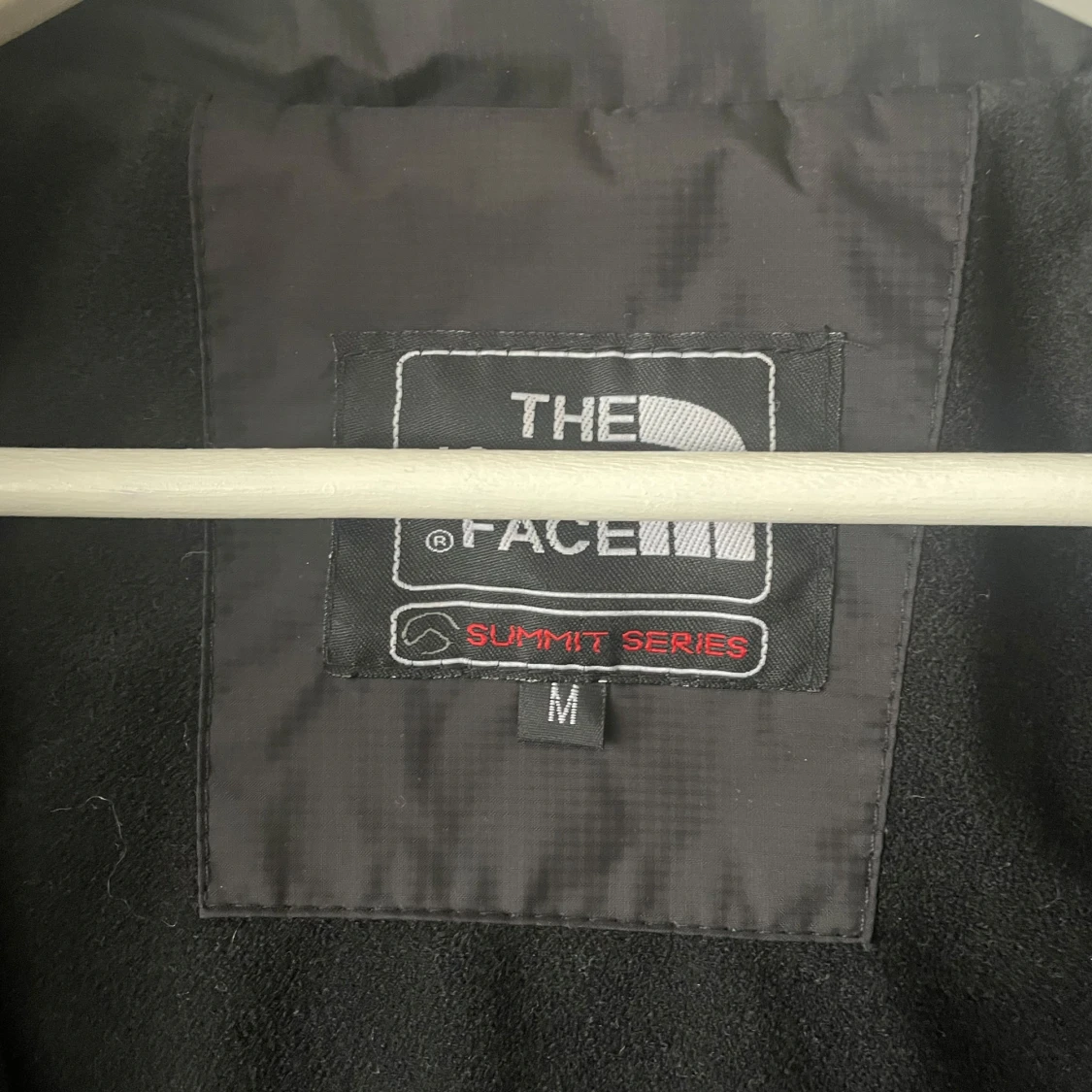 Svart vindjacka från The North Face - 4