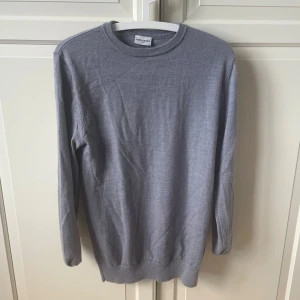 100% Merinoull tröja John Henric  - Otroligt snygg merinoull tröja från John Henric, kom gärna med frågor!🤝💯
