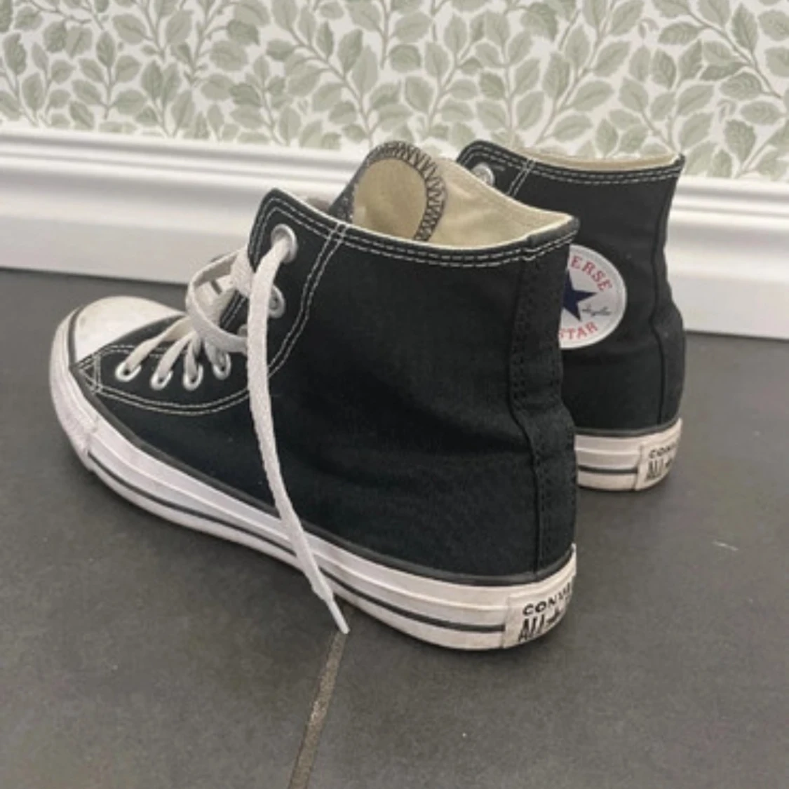 Svarta Converse All Star sneakers - 1