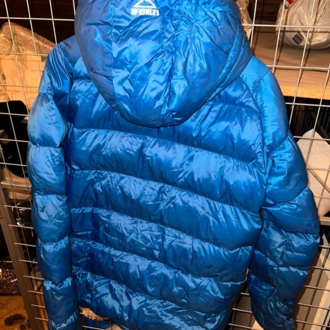 Blå dunjacka från McKinley - 1
