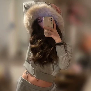 y2k Hoodie - sparsamt använd 