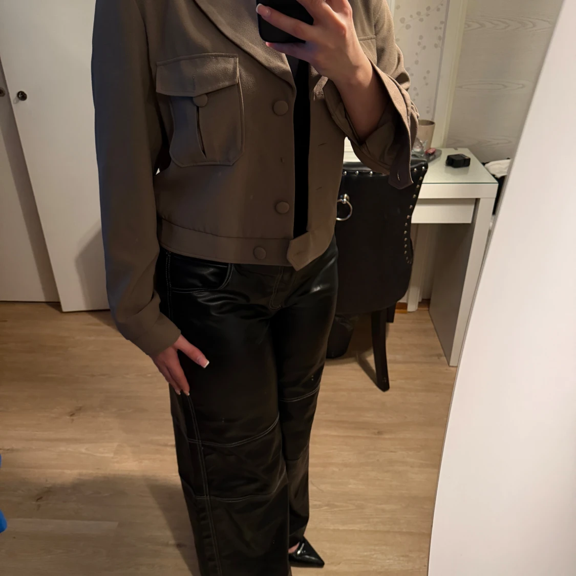 Croppad jack från Na-kd - 2