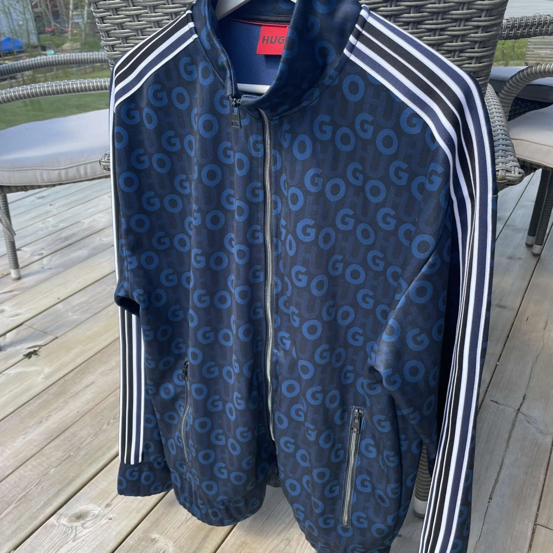 Blå mönstrad track jacket från HUGO - 2