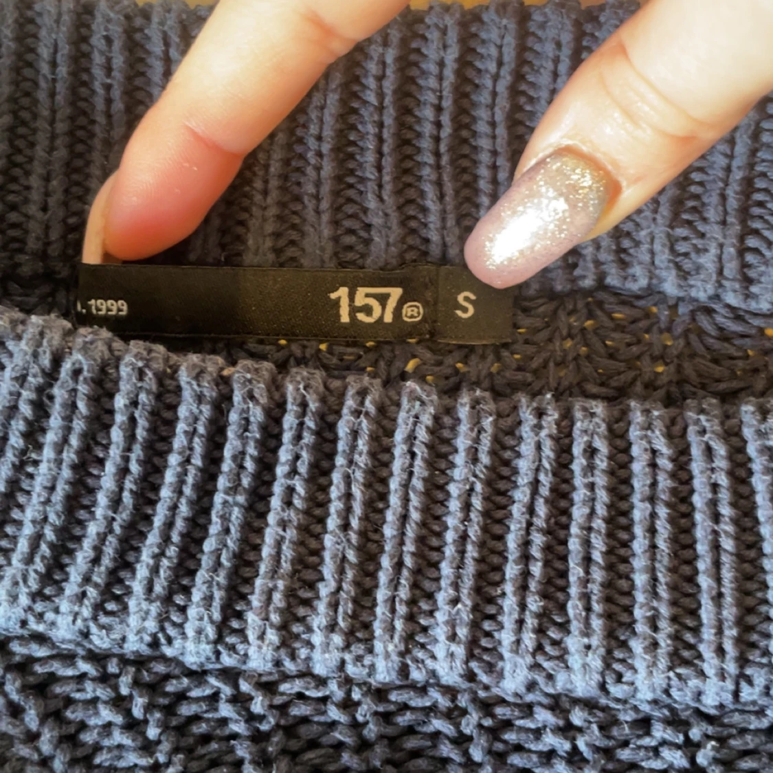 Mörkblå och vit randig stickad tröja från 157 - 2