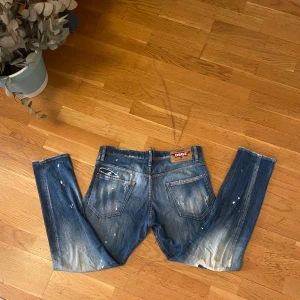 Dsquared2 jeans - Bra skick! Storlek 48! 