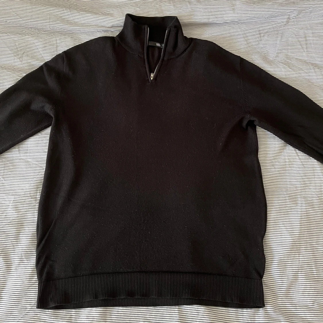 Svart halvzip tröja från 157