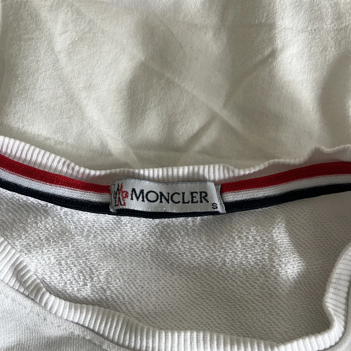 Vit Moncler sweatshirt med broderad logga - 1