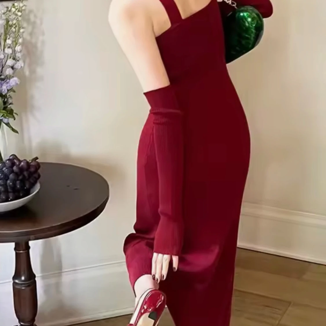 MörkRöd axelbandslös långklänning öppna Axel  - 2