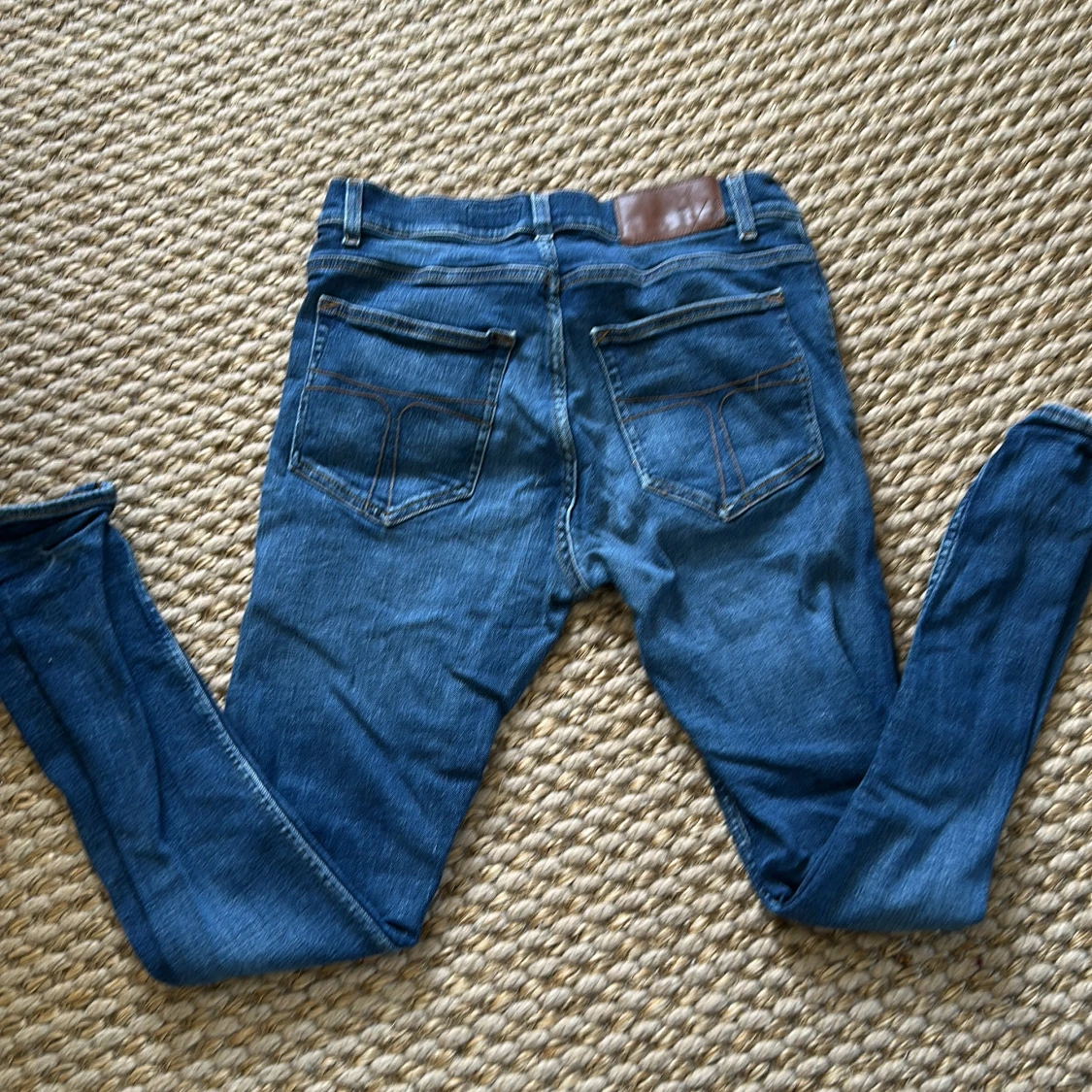 Blå jeans från Tiger of Sweden - 1