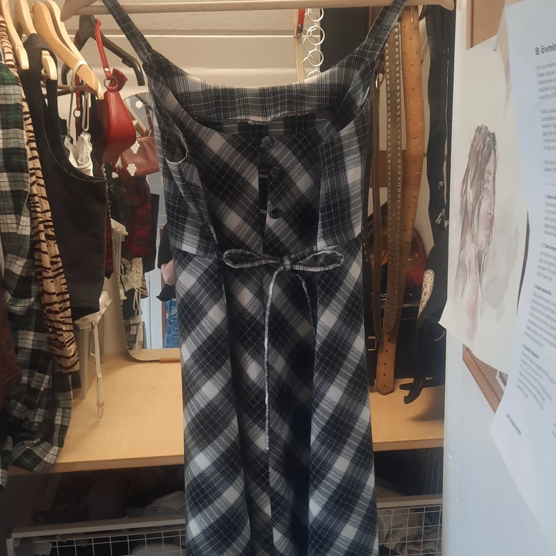 Svartvit rutig klänning från Trend Report - 1