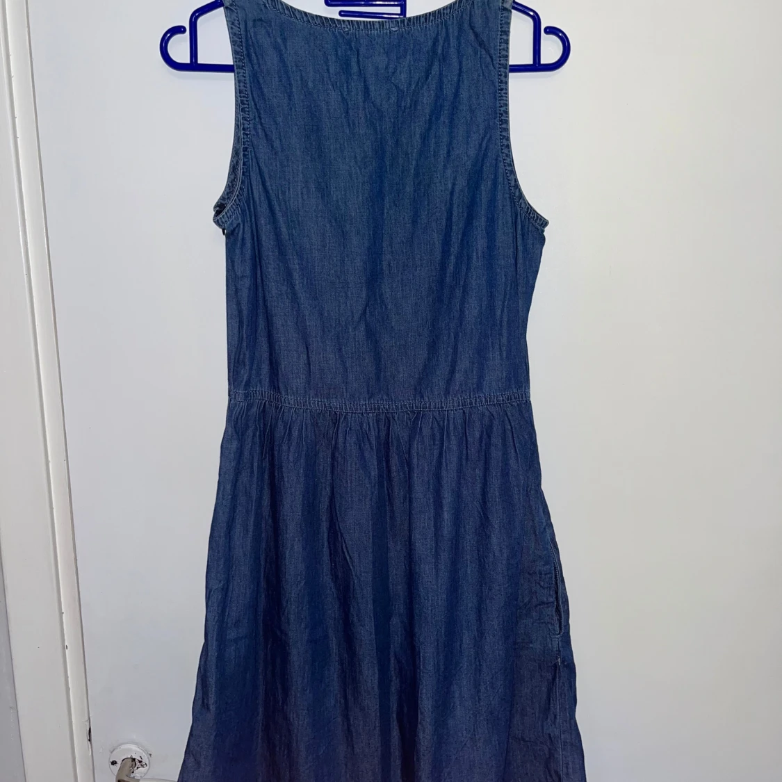 Jeansklänning med kristallstenar - 2