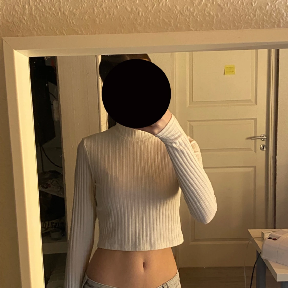 Vit croppad tröja - 1