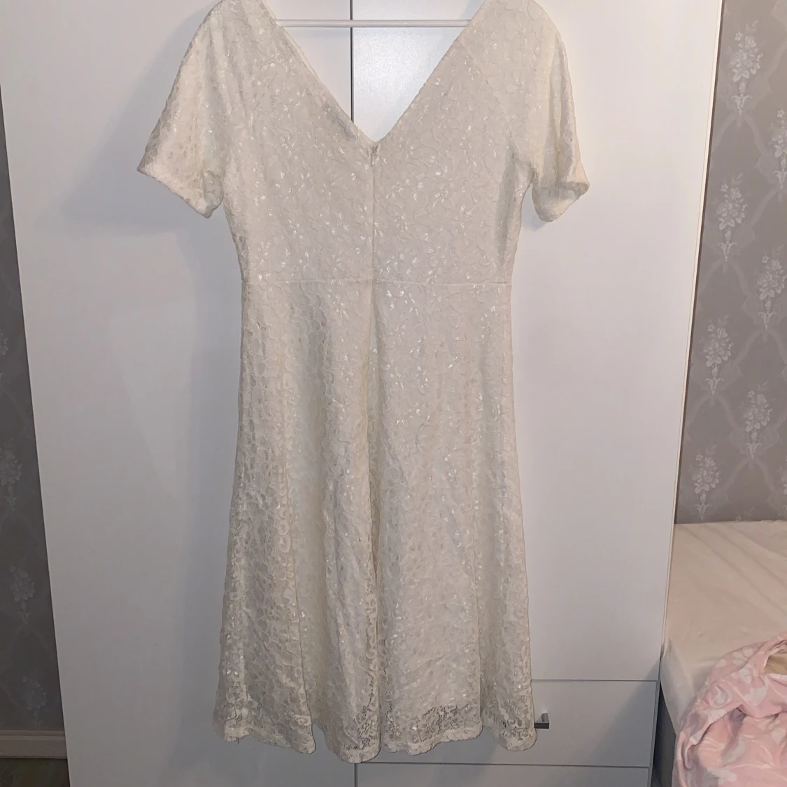 Vit spetsklänning från Ellos - 1