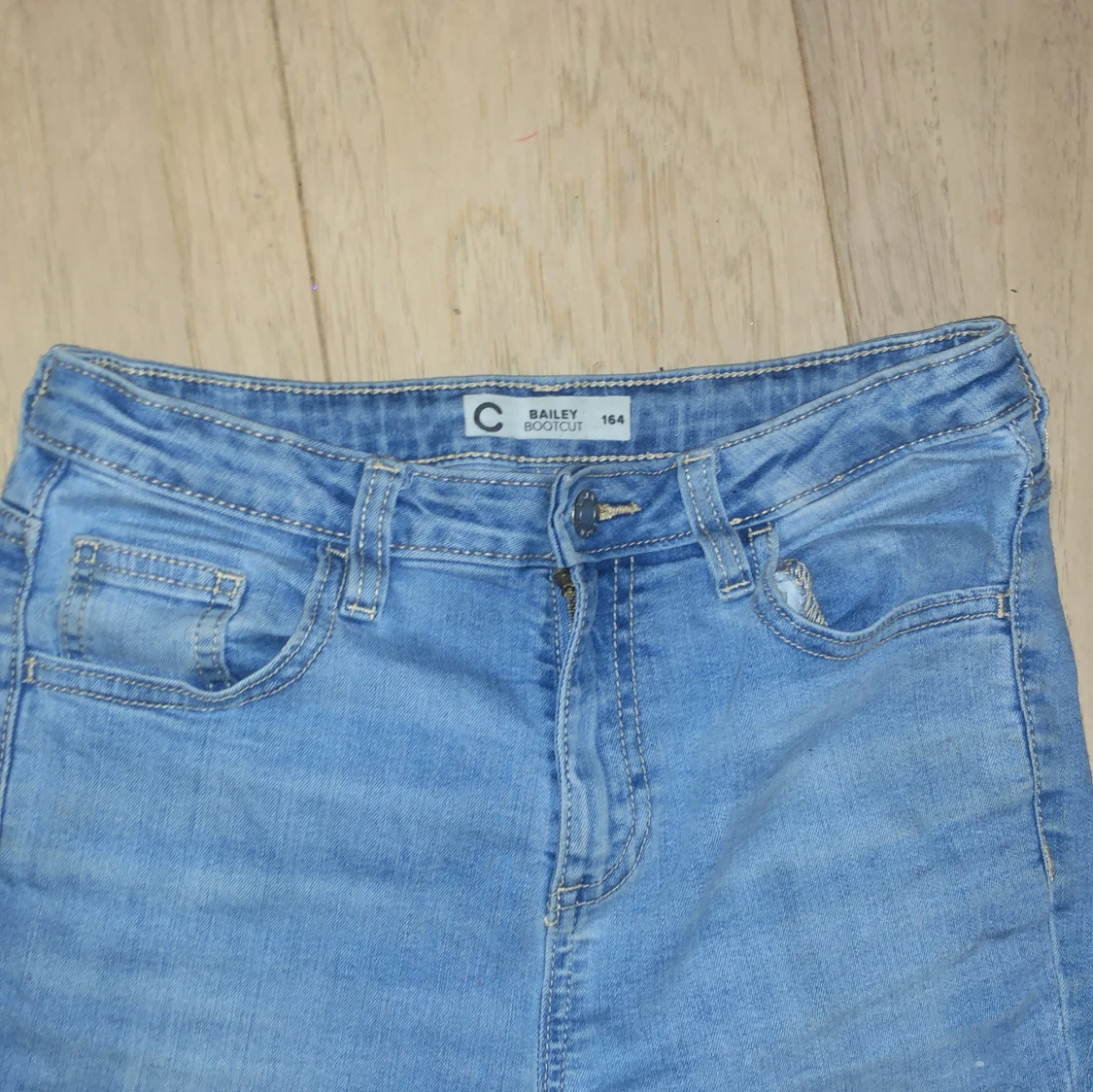 Ljusblå bootcut jeans Bailey - 2