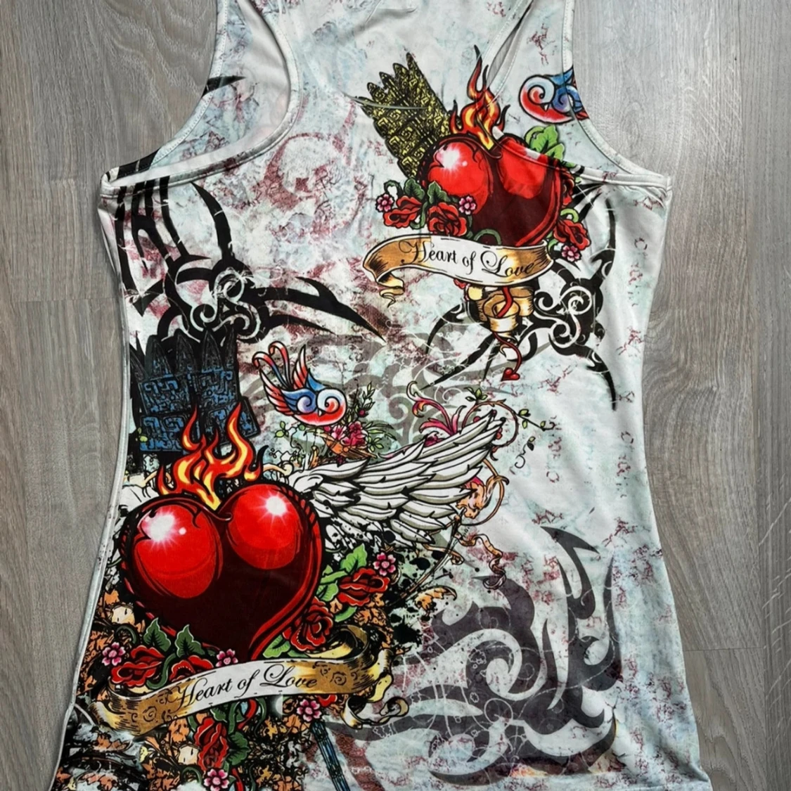 Tattoo-inspirerad linnetopp Club L - 2