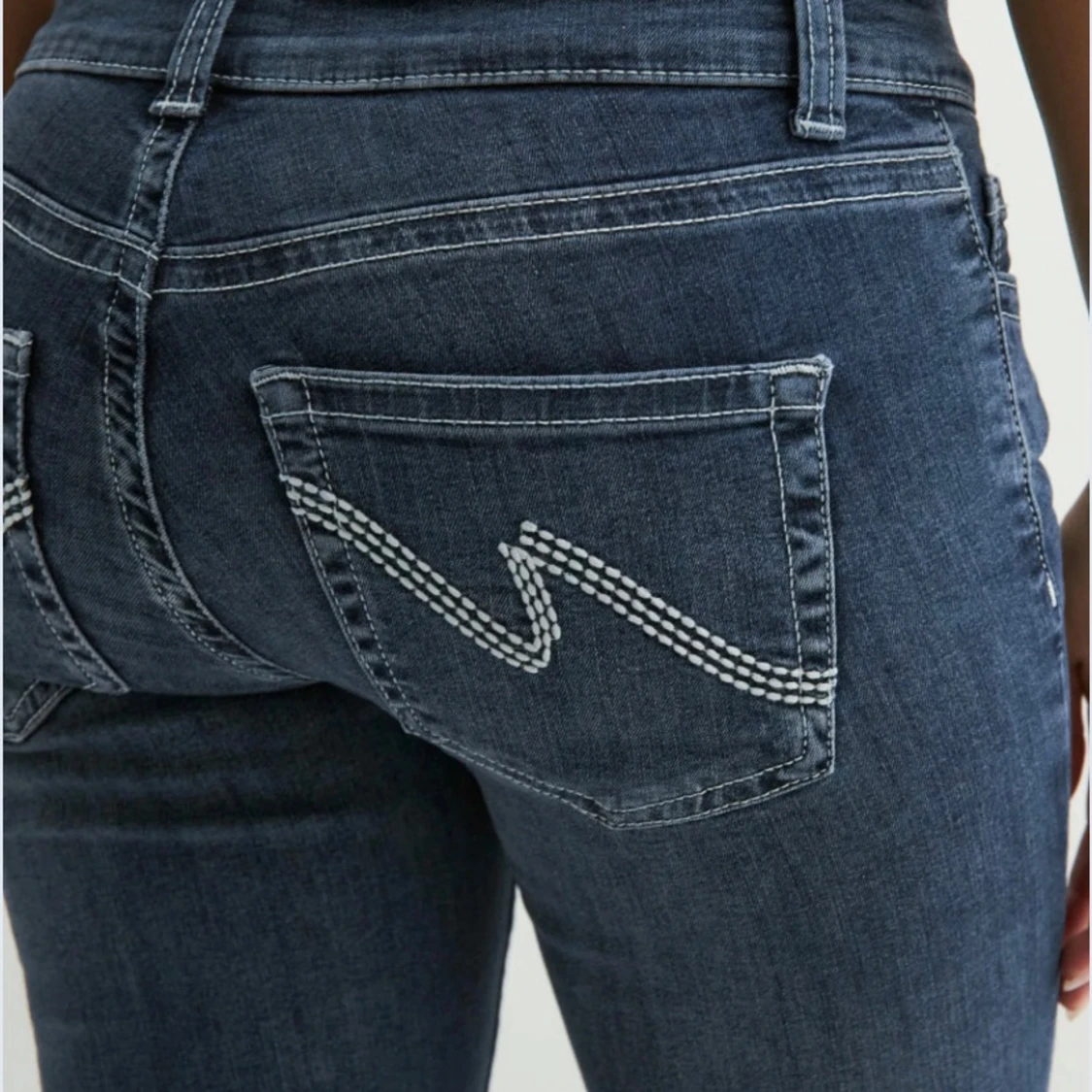 Nelly Low Waist Bootcut Stitch Jeans - 2