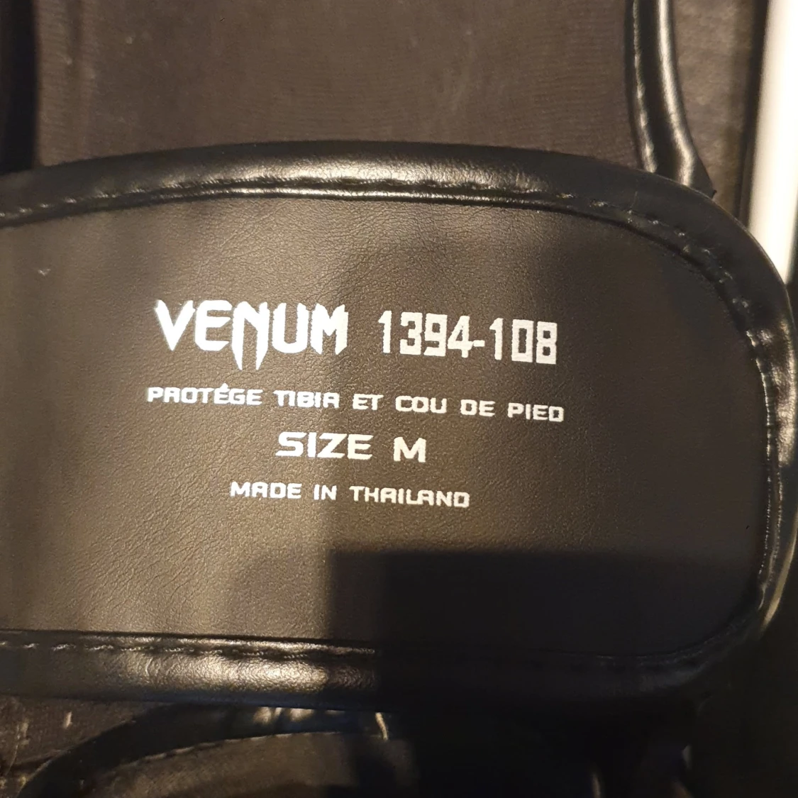 Benskydd från Venom - 2